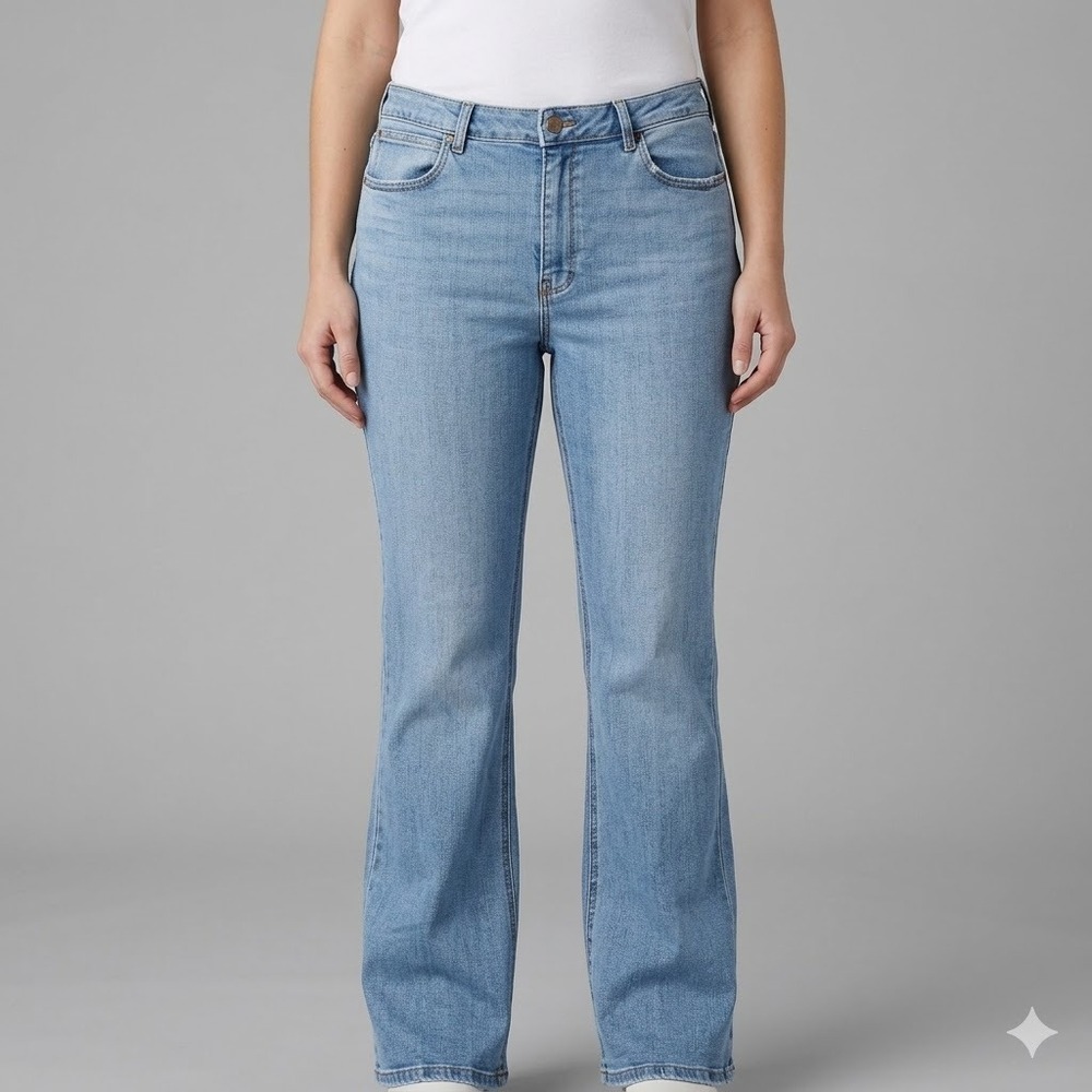 Wrangler High Rise Bootcut Jeans Light Wash Denim Size 16/36